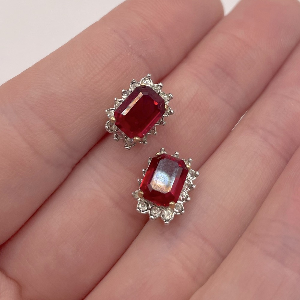 VINTAGE Crystal Stud Earrings